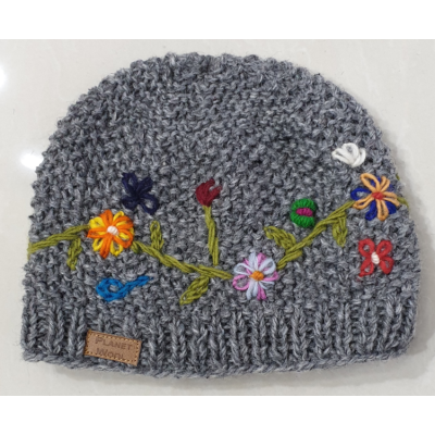 Honeycomb Short Hat with Flower